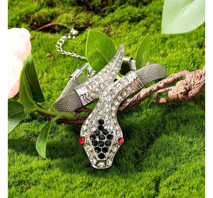 Елегантний браслет у формі змії