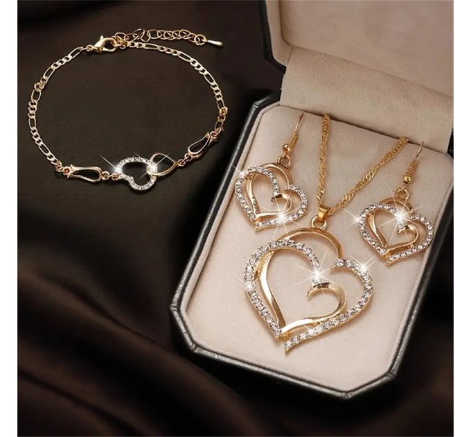 набір прикрас у формі серця