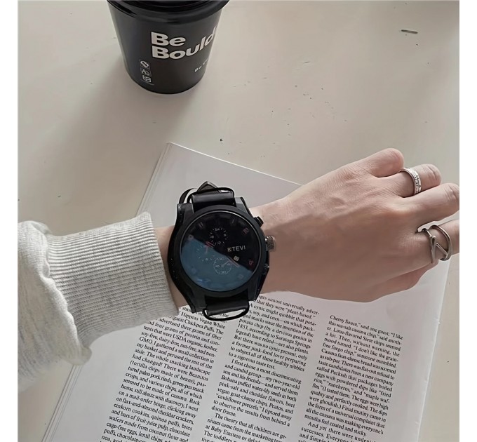 Чоловічі годинник зі штучної шкіри та сплаву