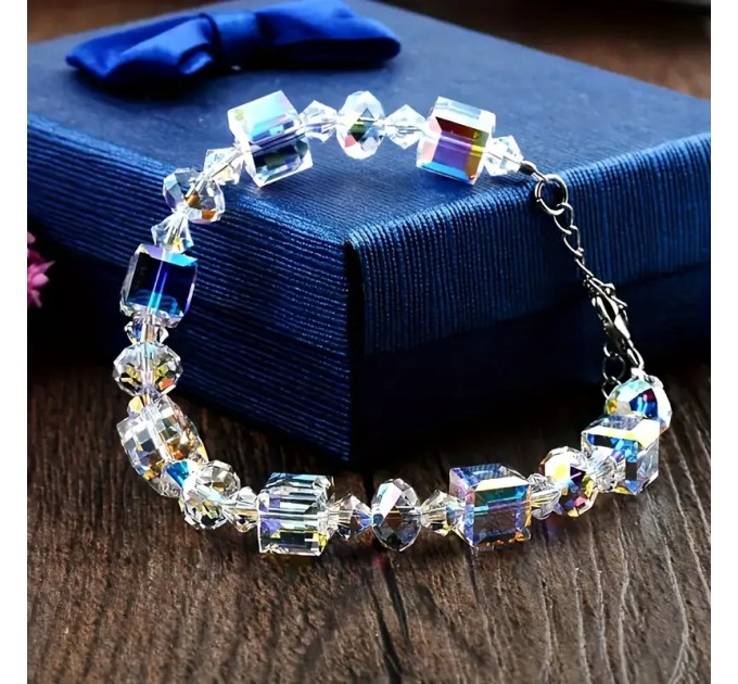 Елегантний регульований браслет з кришталевими намистинами