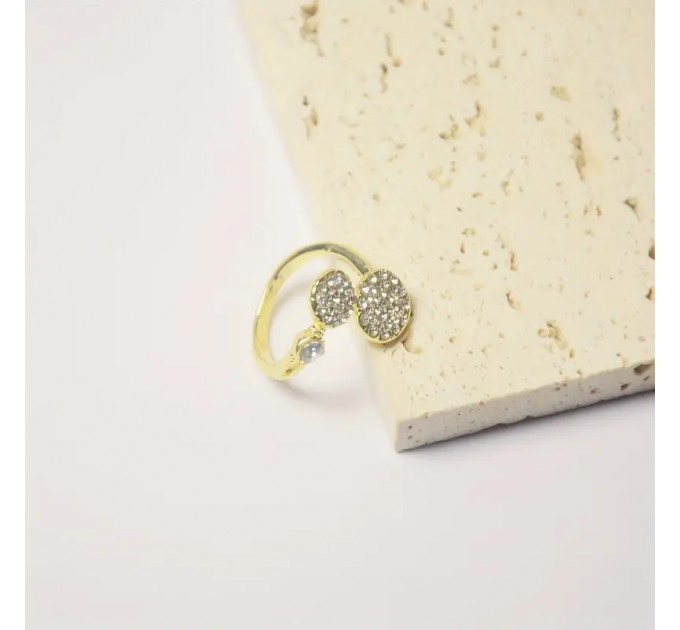 Елегантне регульоване золоте кільце