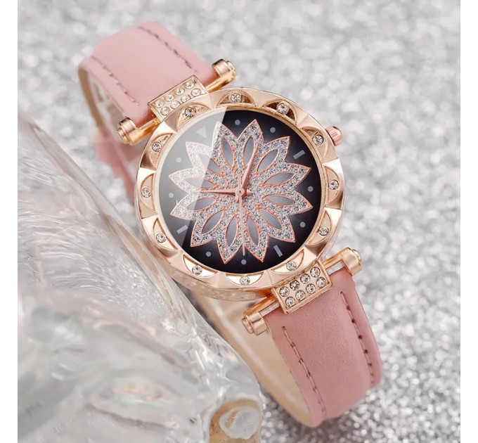 Модний жіночий годинник у формі пелюстки з набором браслетів