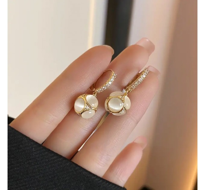 Вінтажні Елегантні Сережки з Підвіскою з Місячним Каменем