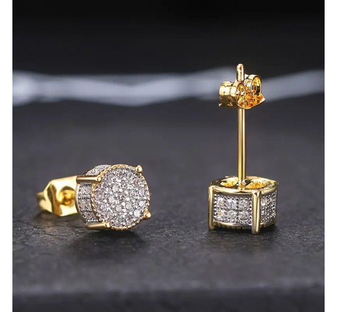 Пара класичних круглих сережок з синтетичними цирконіями