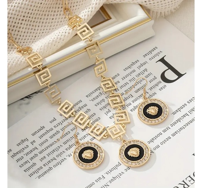 Набір намиста з кулоном та сережками