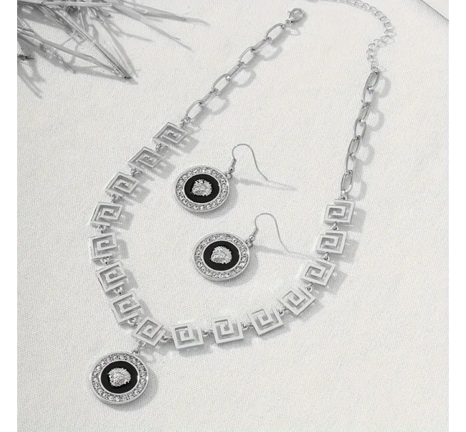 Набір намиста з кулоном та сережками