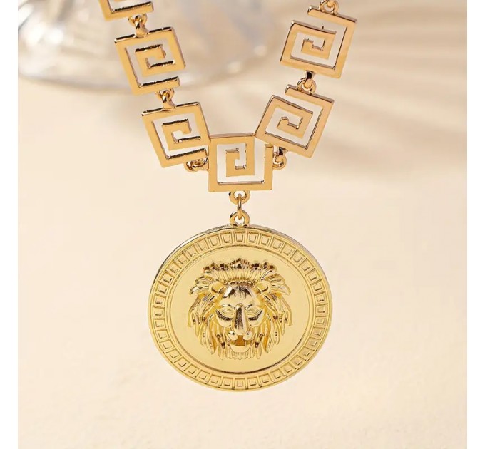 Подарункове кольє з підвіскою