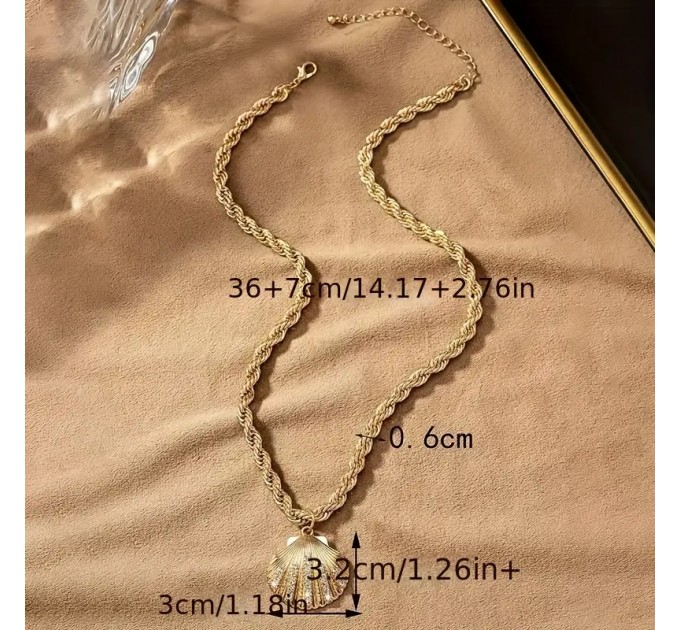 Богемське намисто з підвіскою у формі мушлі