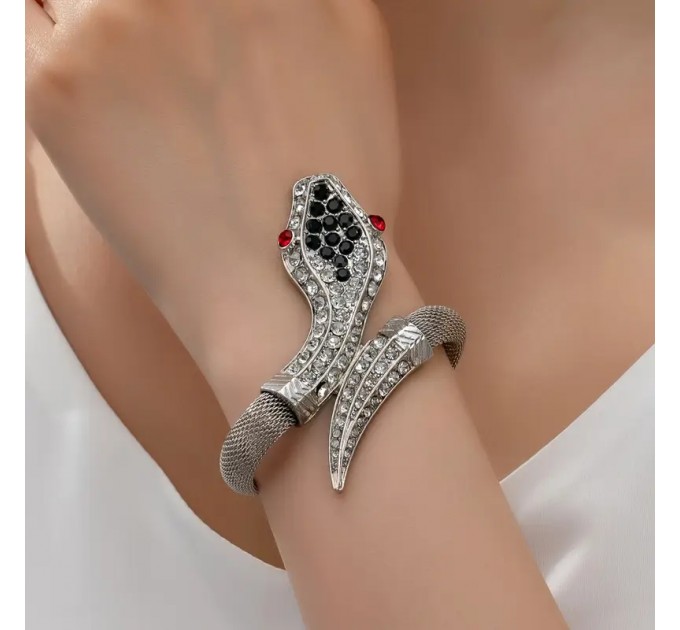 Елегантний Браслет із Стразами у Вигляді Змії