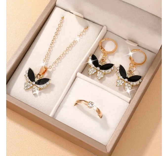 Елегантний жіночий ювелірний набір