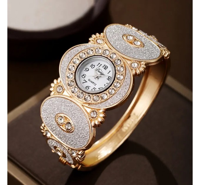 Елегантний жіночий кварцовий наручний годинник