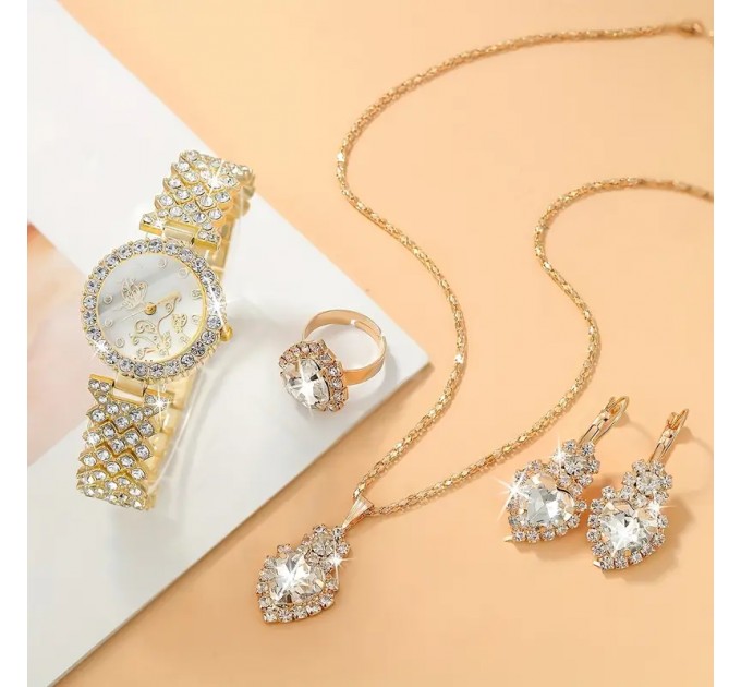 Елегантний жіночий набір