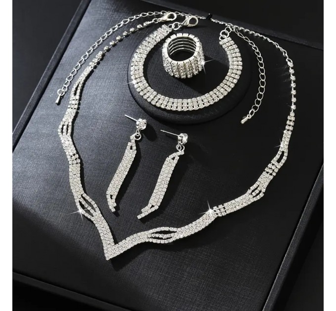 Набір прикрас для жінок