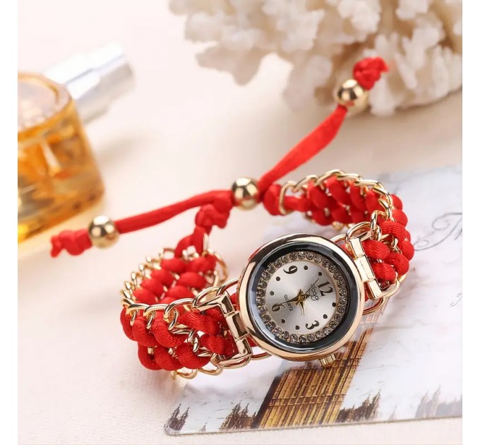 Жіночий модний кварцовий годинник з плетеним ремінцем