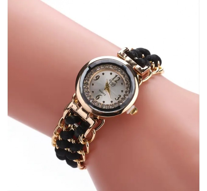 Жіночий модний кварцовий годинник з плетеним ремінцем