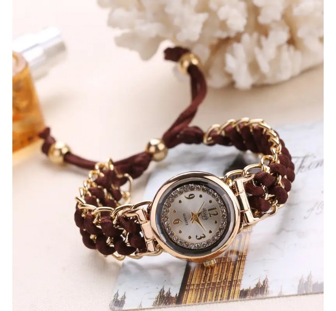 Жіночий модний кварцовий годинник з плетеним ремінцем