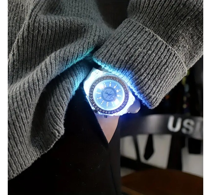 Світлодіодні годинники з підсвічуванням